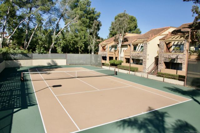 15283 Maturin Dr 71, San Diego, CA 92127