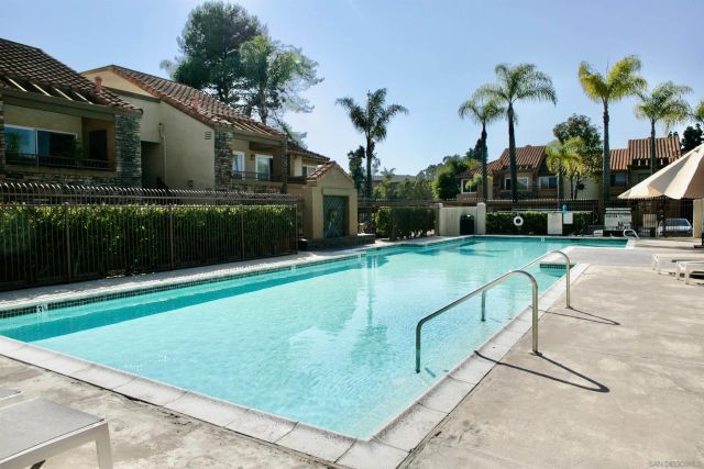 15283 Maturin Dr 71, San Diego, CA 92127