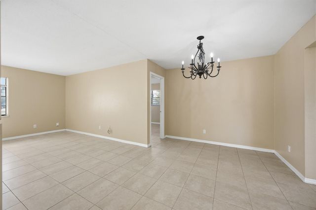 569 SE Fallon Drive, Port St Lucie, FL 34983