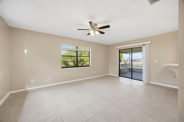 569 SE Fallon Drive, Port St Lucie, FL 34983