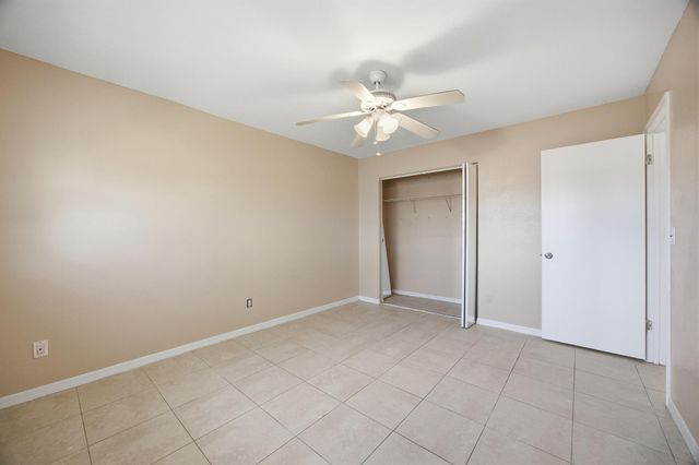 569 SE Fallon Drive, Port St Lucie, FL 34983