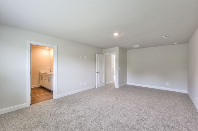 1963 Mahala Dr, Hermitage, TN 37076