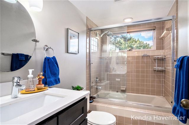 1270 Hillburn Avenue, Grand Rapids, MI 49504