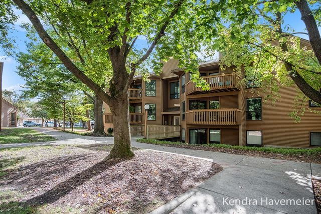 1270 Hillburn Avenue, Grand Rapids, MI 49504