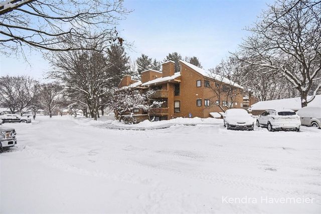 1270 Hillburn Avenue, Grand Rapids, MI 49504