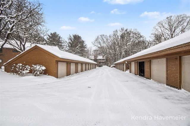 1270 Hillburn Avenue, Grand Rapids, MI 49504