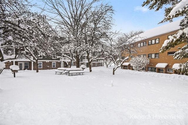 1270 Hillburn Avenue, Grand Rapids, MI 49504