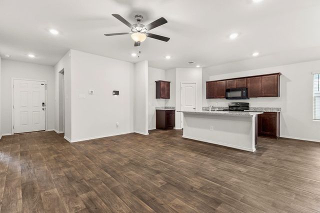 228 Rough Hollow CV, San Marcos, TX 78666