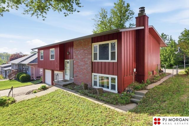 9633 Sahler Street, Omaha, NE 68134