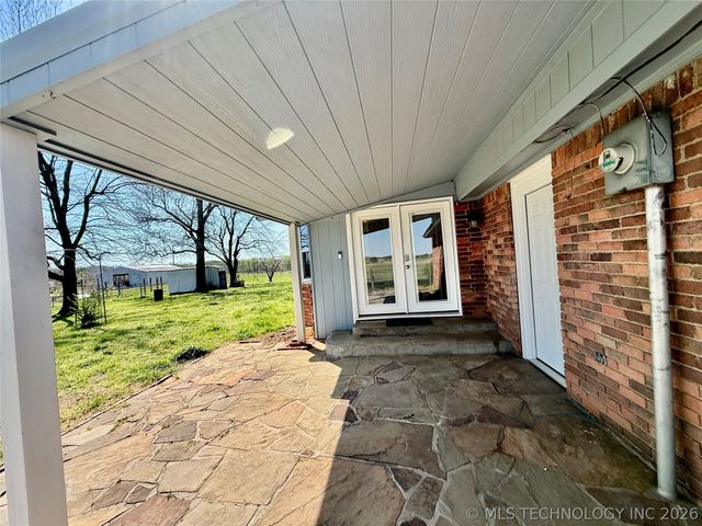 422502 E 1100 Road, Checotah, OK 74426