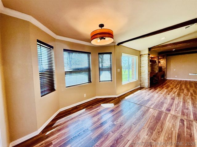 422502 E 1100 Road, Checotah, OK 74426