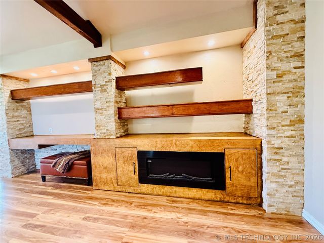 422502 E 1100 Road, Checotah, OK 74426