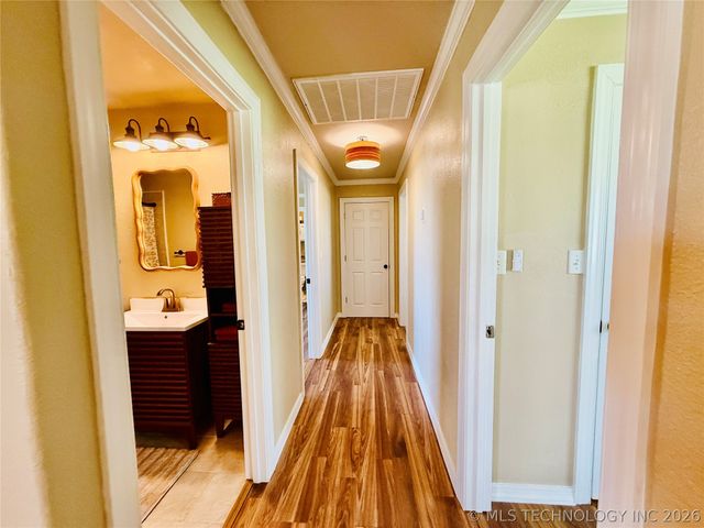 422502 E 1100 Road, Checotah, OK 74426