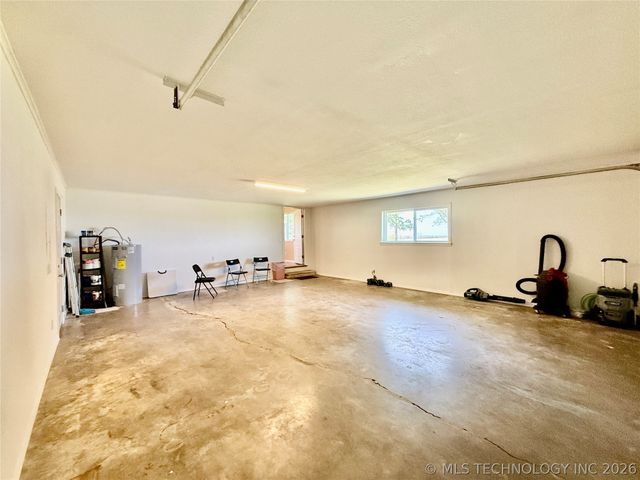 422502 E 1100 Road, Checotah, OK 74426