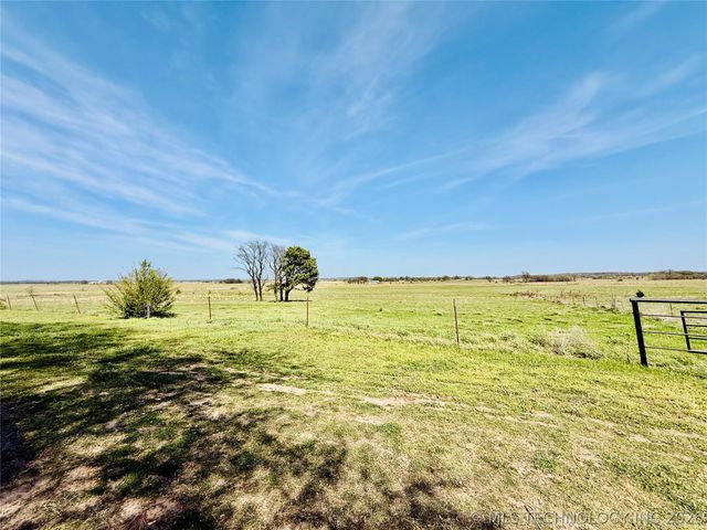 422502 E 1100 Road, Checotah, OK 74426