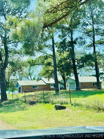 422502 E 1100 Road, Checotah, OK 74426