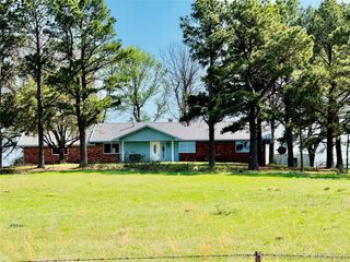 422502 E 1100 Road, Checotah, OK 74426