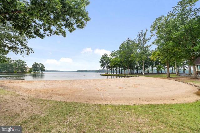 4107 LAKEVIEW PKWY, Locust Grove, VA 22508