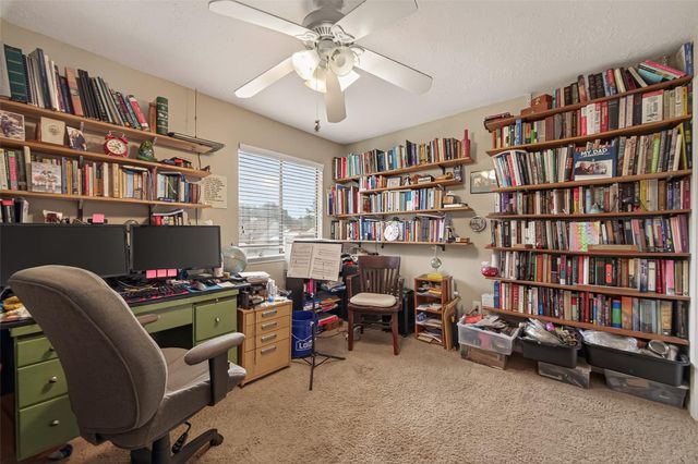 13739 Kensington Place, Houston, TX 77034