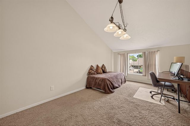 13739 Kensington Place, Houston, TX 77034