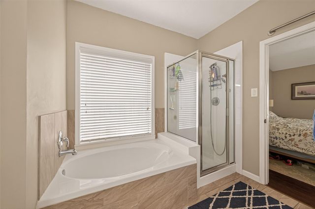 13739 Kensington Place, Houston, TX 77034