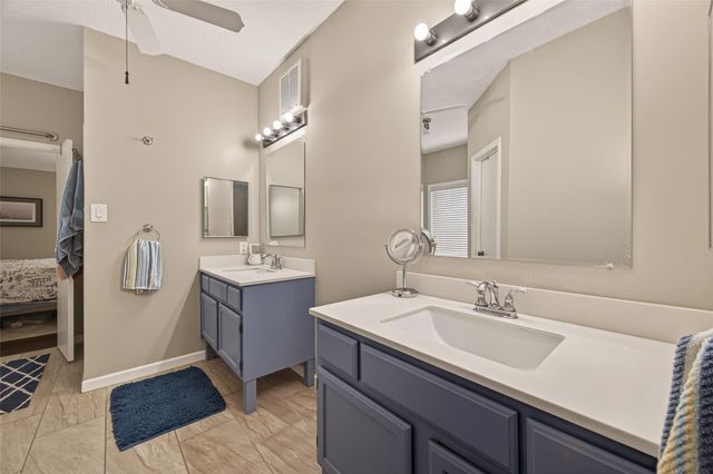 13739 Kensington Place, Houston, TX 77034