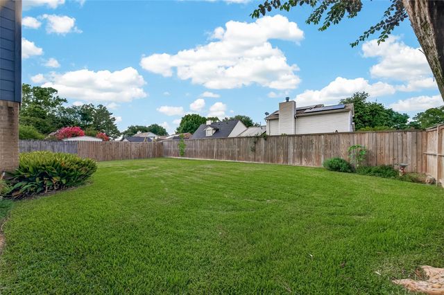 13739 Kensington Place, Houston, TX 77034