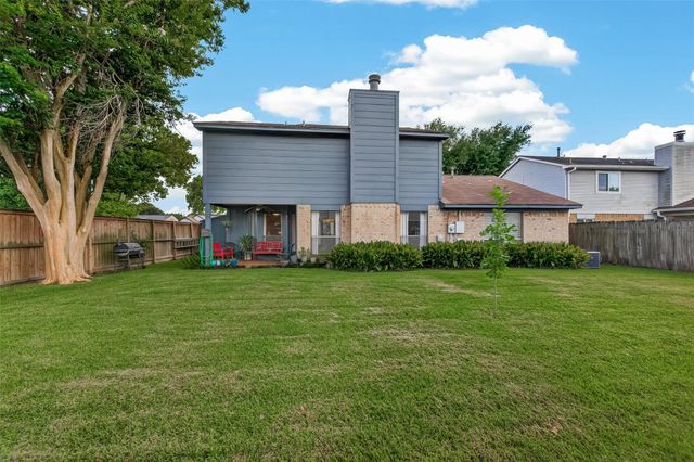13739 Kensington Place, Houston, TX 77034