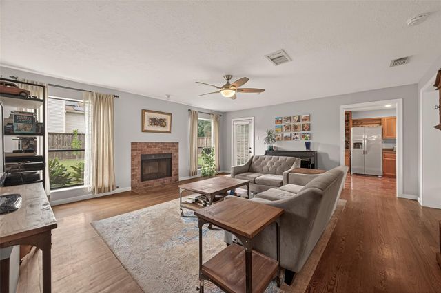 13739 Kensington Place, Houston, TX 77034
