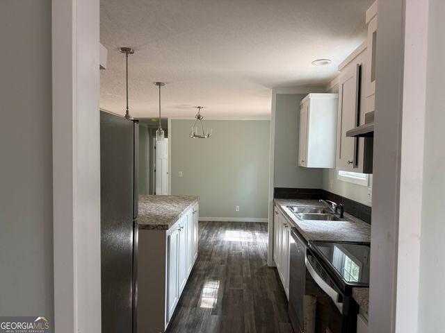 911 Harrison Road, Carrollton, GA 30117