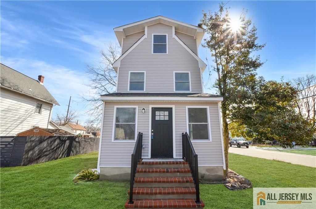 24 John Street, Helmetta, NJ 08828