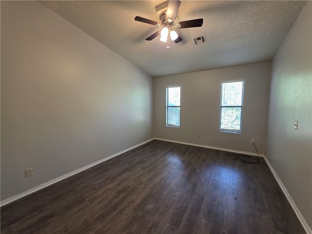 1008 Turtle Creek Drive, Rogers, AR 72756