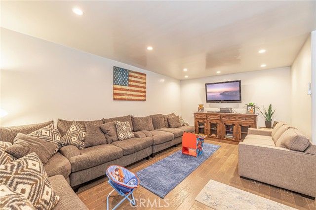 2548 E Washington, Carson, CA 90810