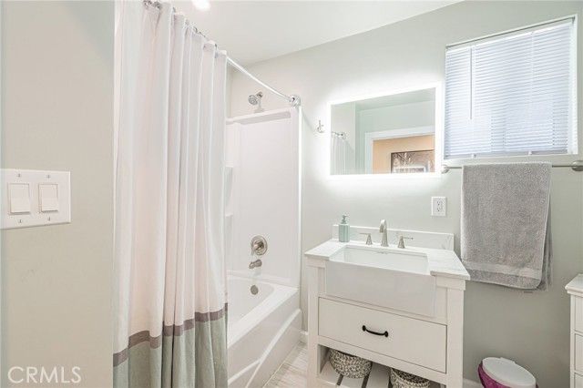 2548 E Washington, Carson, CA 90810