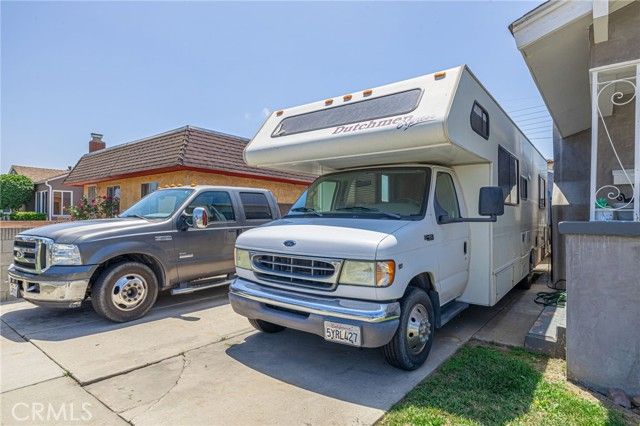 2548 E Washington, Carson, CA 90810