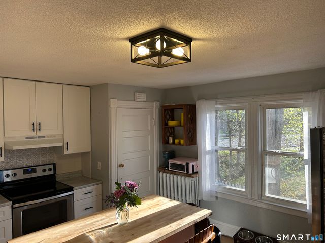 2593 Albany Avenue, West Hartford, CT 06117