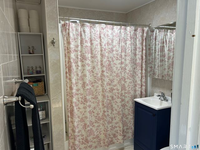 2593 Albany Avenue, West Hartford, CT 06117