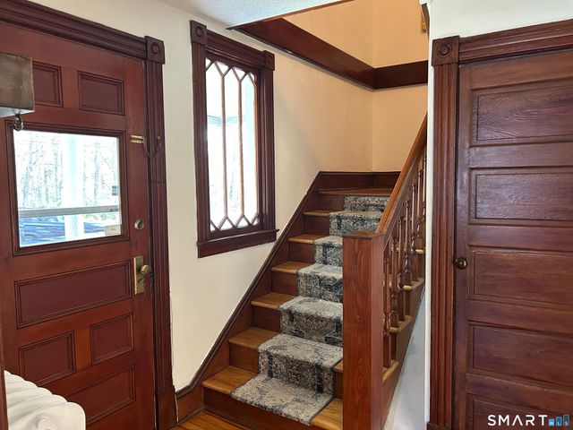 2593 Albany Avenue, West Hartford, CT 06117