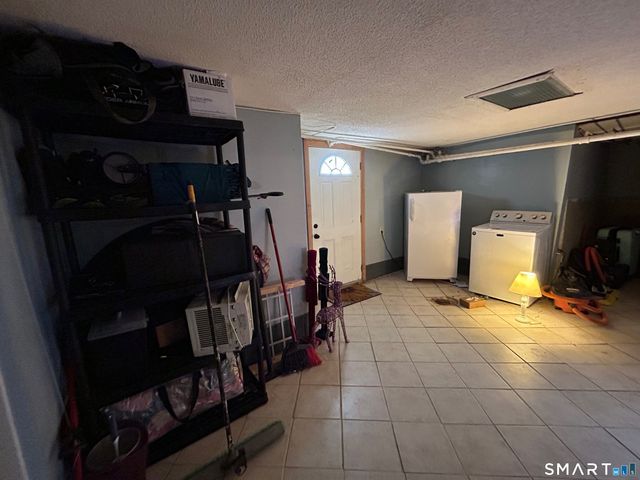 2593 Albany Avenue, West Hartford, CT 06117