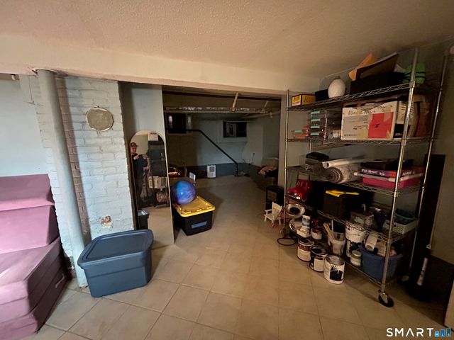 2593 Albany Avenue, West Hartford, CT 06117