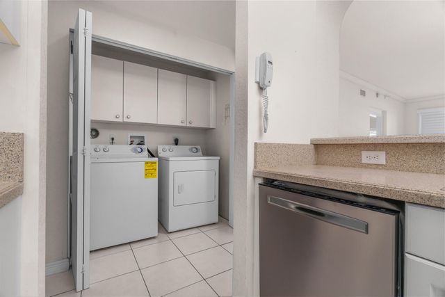 7623 Southampton Terrace 102, Tamarac, FL 33321