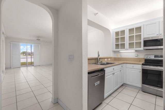 7623 Southampton Terrace 102, Tamarac, FL 33321