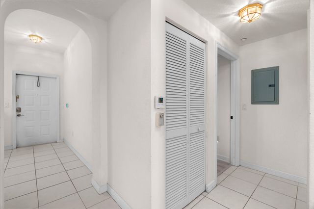 7623 Southampton Terrace 102, Tamarac, FL 33321