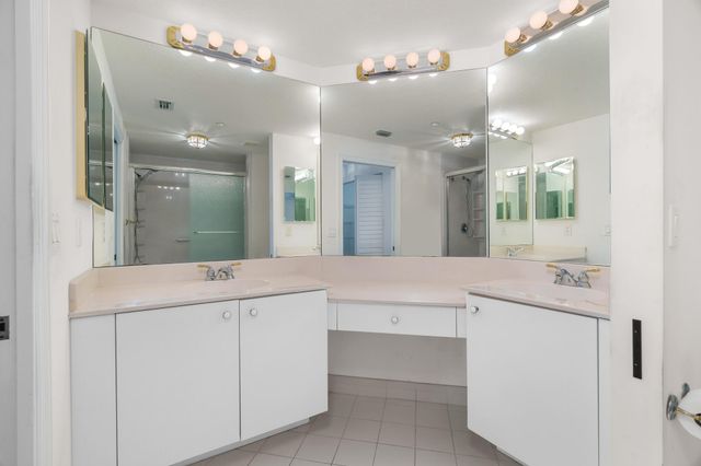 7623 Southampton Terrace 102, Tamarac, FL 33321