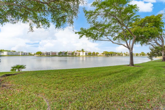 7623 Southampton Terrace 102, Tamarac, FL 33321