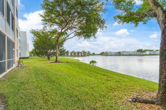 7623 Southampton Terrace 102, Tamarac, FL 33321