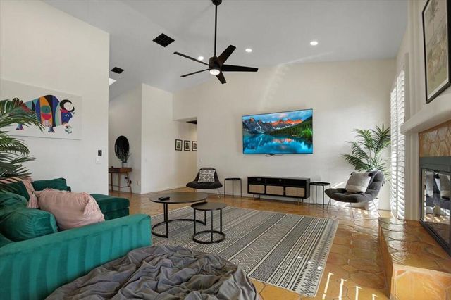 2451 Quincy Way, Palm Springs, CA 92262