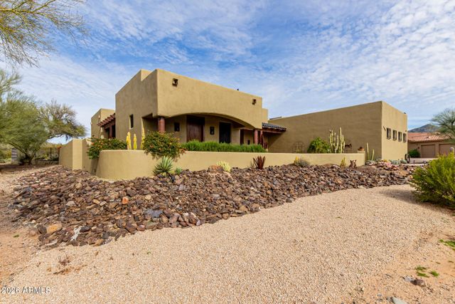 4688 E LANGUID Lane, Cave Creek, AZ 85331