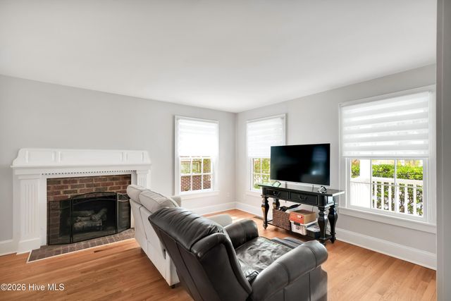 525 S Front Street, Wilmington, NC 28401