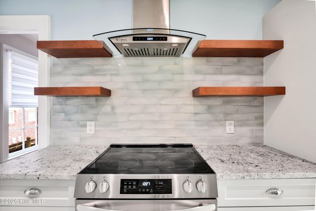 525 S Front Street, Wilmington, NC 28401